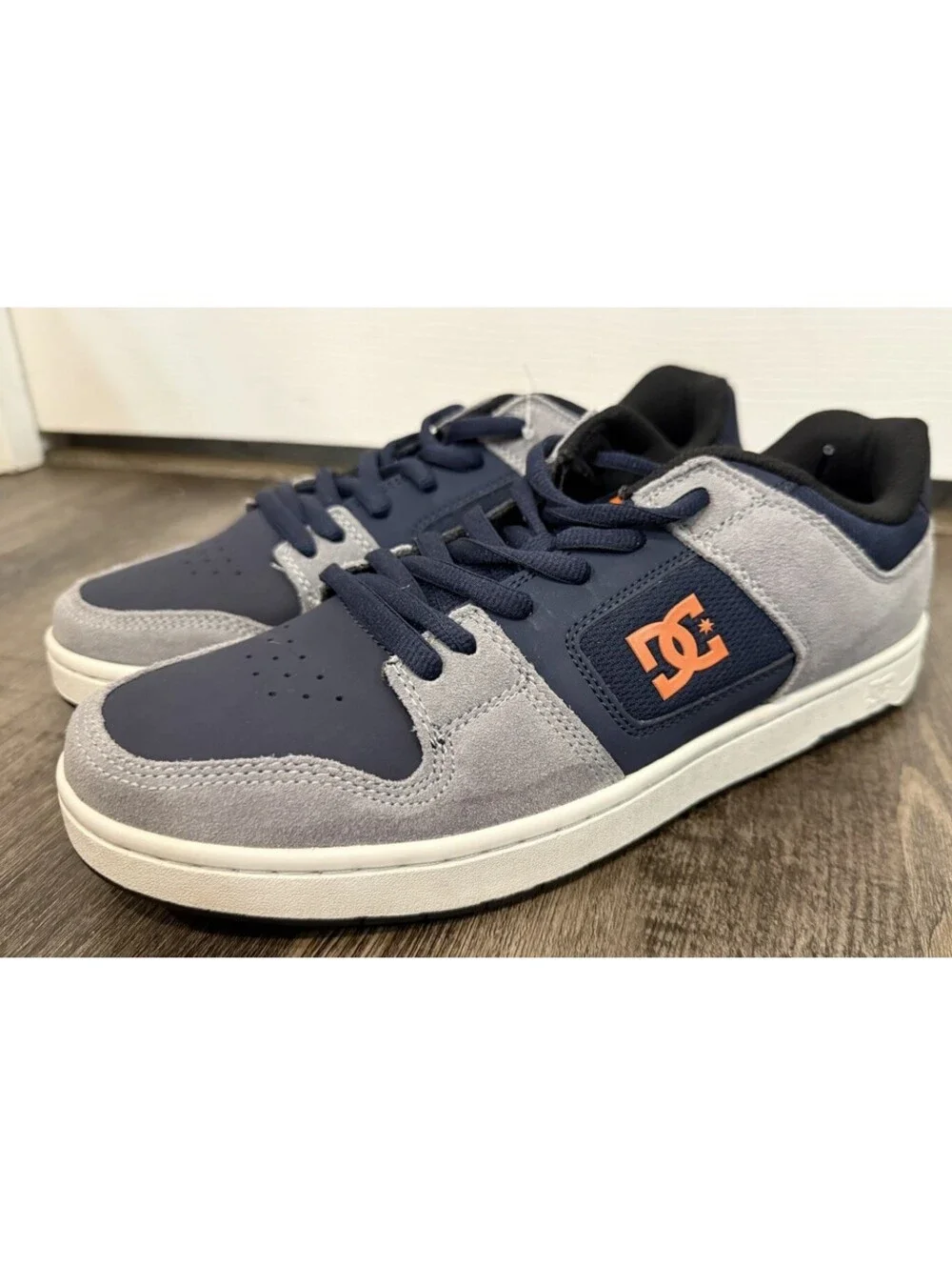 DC Manteca 4 ADYS100672-NGH Mens Blue Suede Lace Up Skate Sneakers Shoes Sz 10
